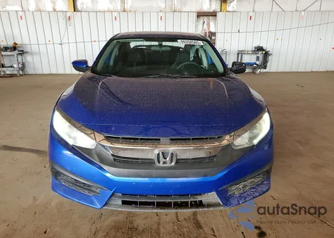 2018 Honda Civic Lx z USA, uszkodzony, nr VIN 19XFC2F58JE033935